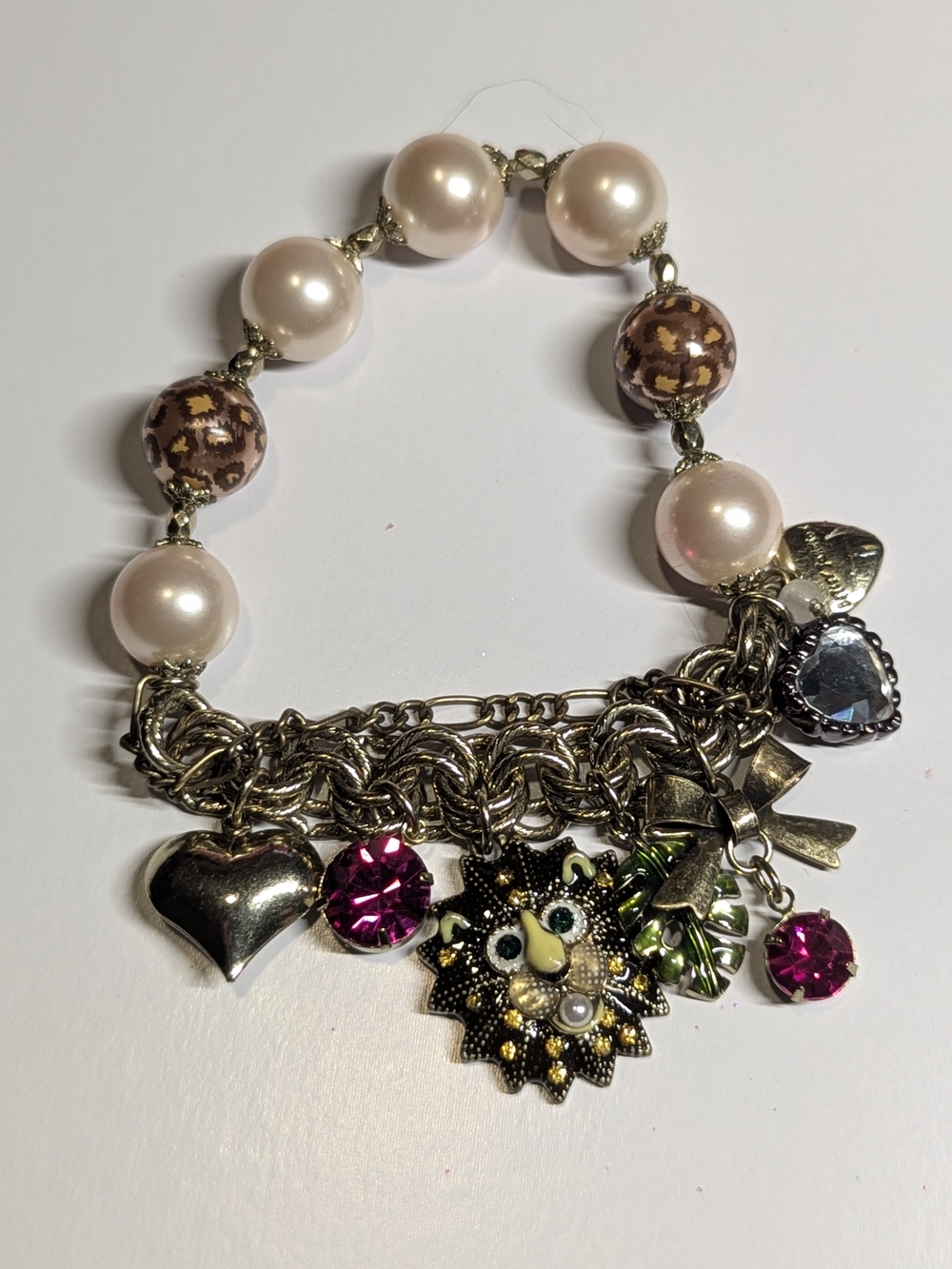 Betsey Johnson Pink Pearl, Brown Leopard & Rhinestone Charm Bracelet